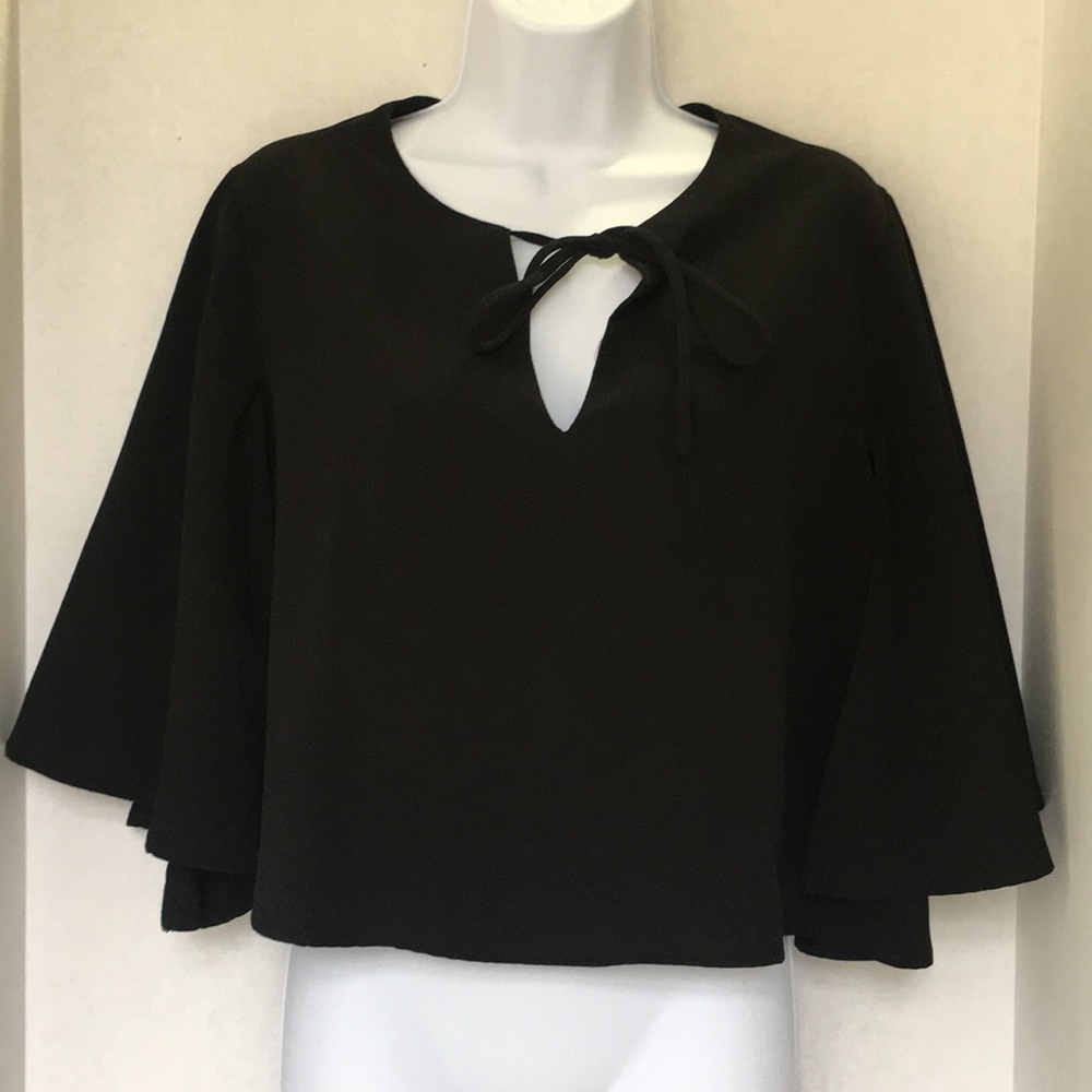 Forever 21 NWT large black shirt